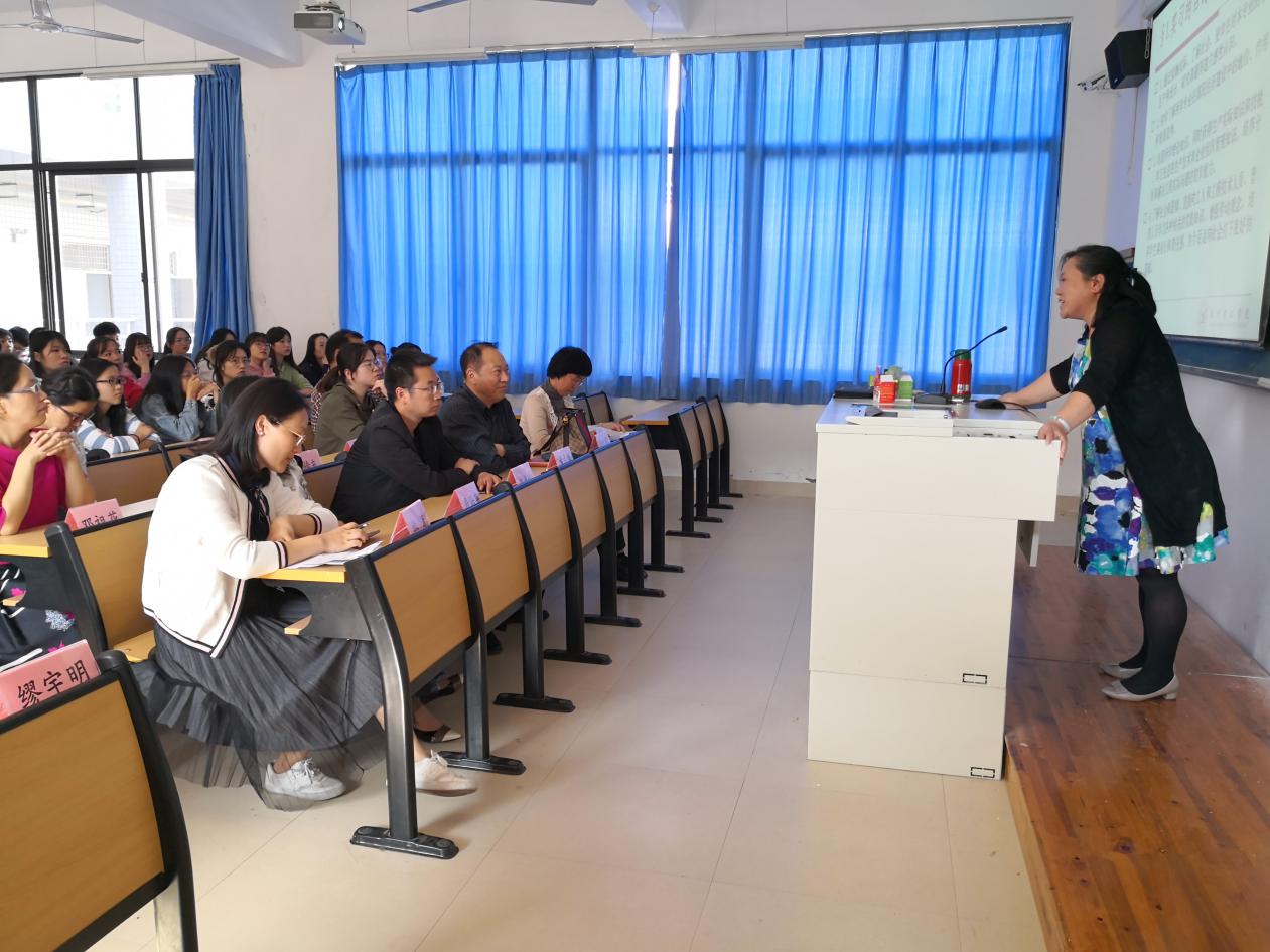 应用科学与工程学院召开2016级工程造价专业生产实习、毕业实习动员报告会