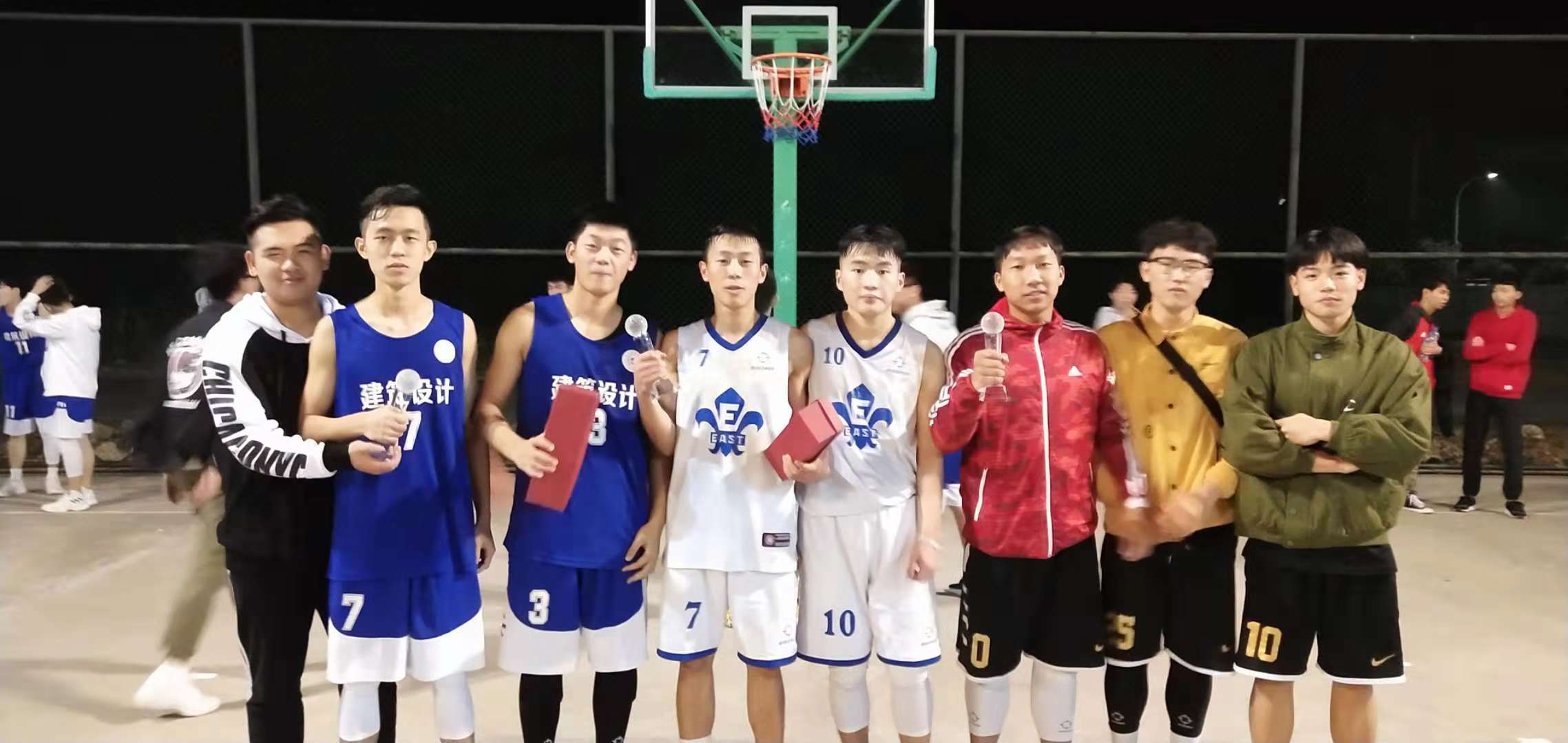 我院学子勇夺“打出名堂”新生杯篮球赛冠亚军