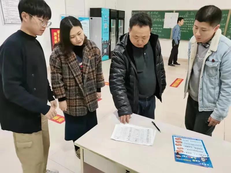 应用科学与工程学院领导带队深入宿舍走访学生