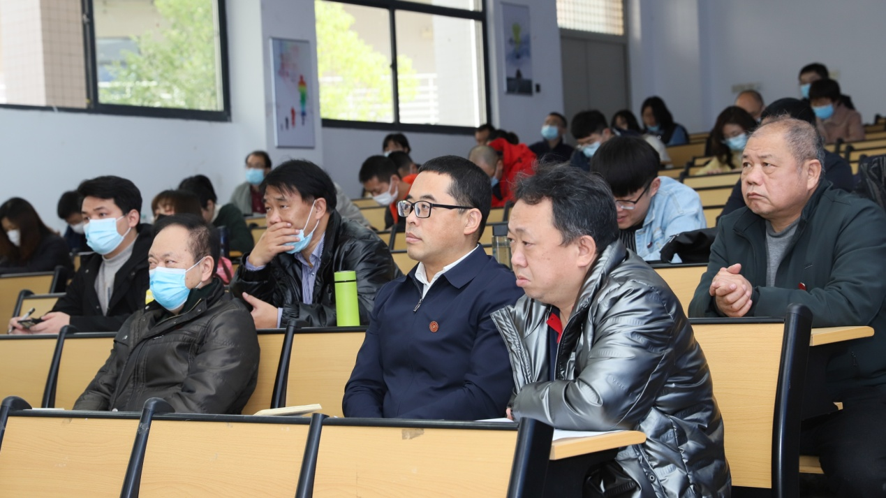 应用科学与工程学院召开2020-2021学年第一学期期末全体教职工大会