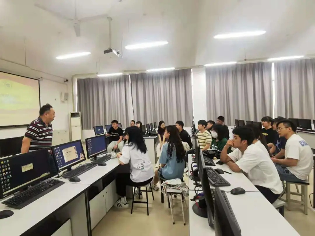 应用科学与工程学院开展2020-2021学年第二学期期中教学检查工作