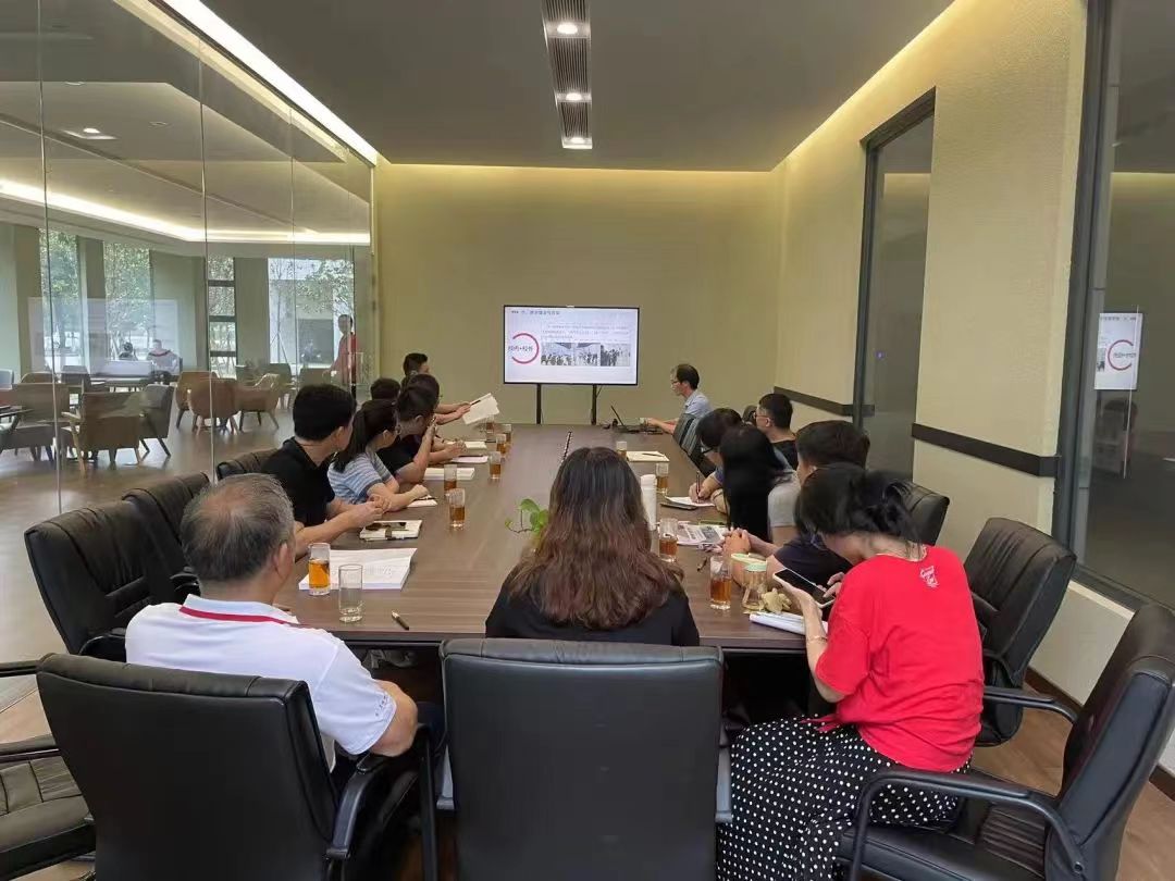 “聚焦专业，共研互进”应用科学与工程学院开展教师“说专业”活动