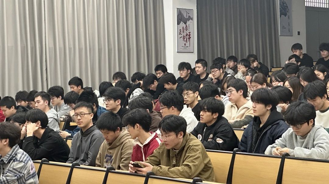 “诚信考试”拍了拍你，并对你说“期末过！过！过！”