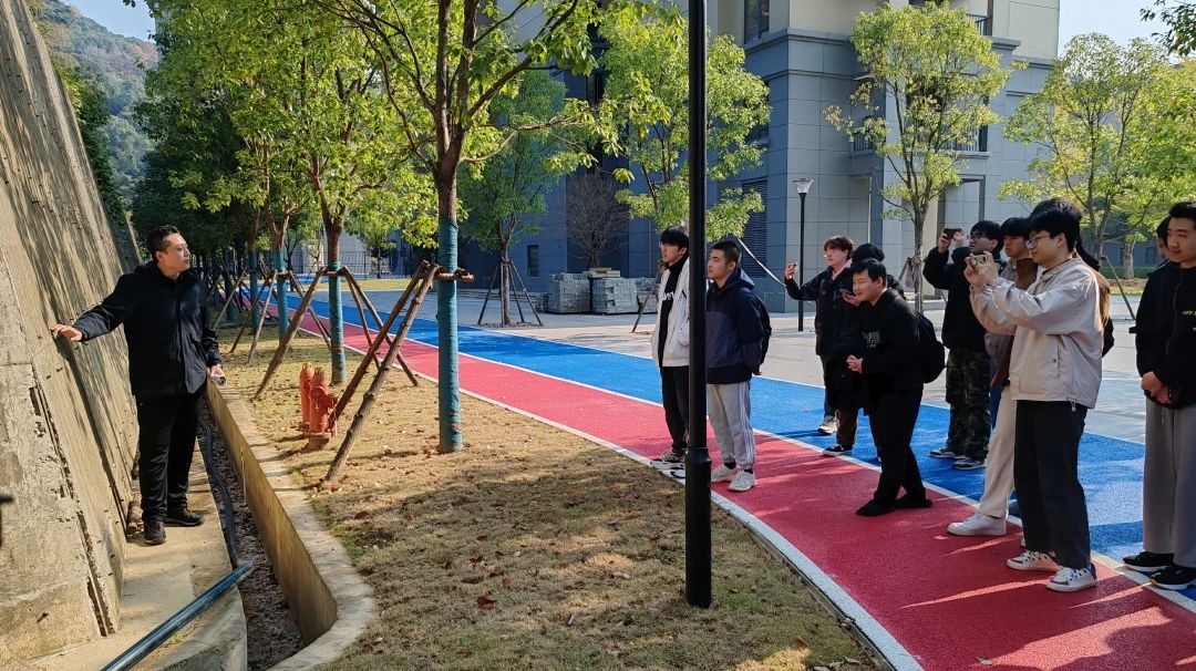 行走的课堂，别样的认知丨建筑工程学院2022级土木工程专业师生开展实践性实习