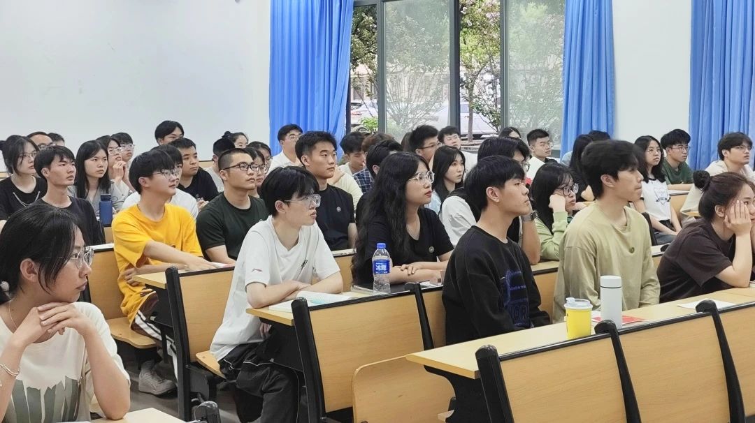 党建专栏 | 建筑工程学院第二期入党积极分子培训班圆满结束！