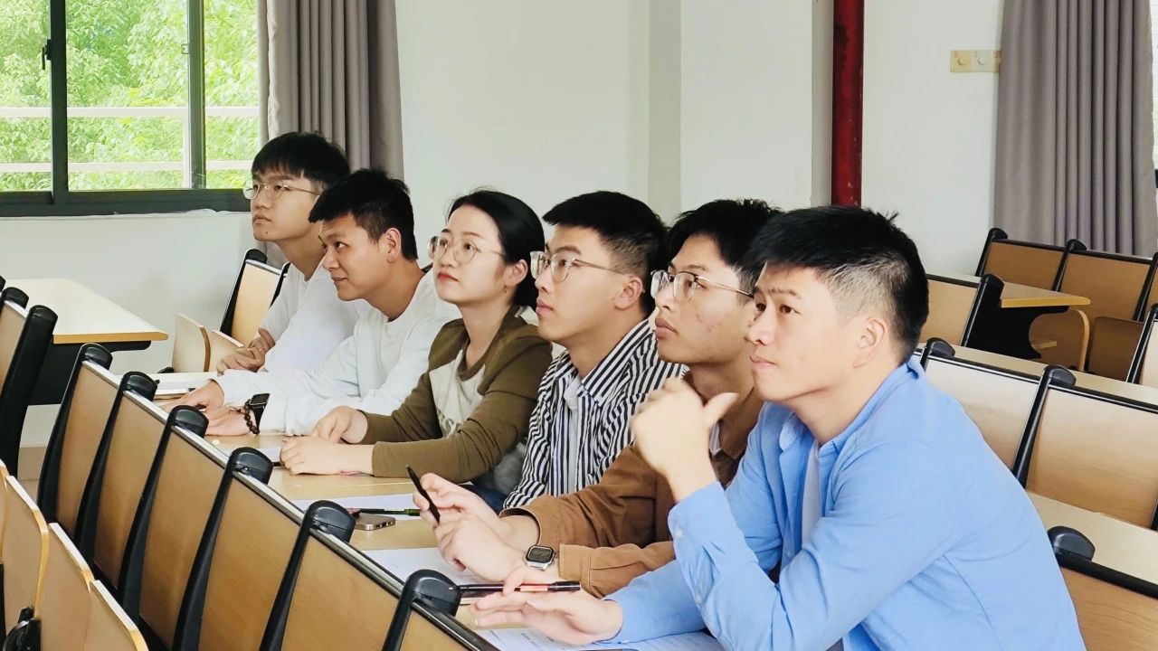 学院动态|建筑工程学院组织开展“五四红旗团支部”和“先进班集体”答辩评审会