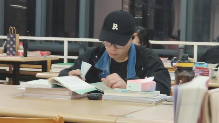 我身边的榜样丨罗江涛:和光同坐,与时舒卷,一身披晴朗