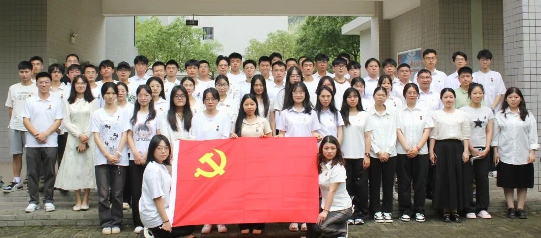 毕业季丨建筑工程学院党委“七个一”开展2024届毕业生党员教育专题系列活动
