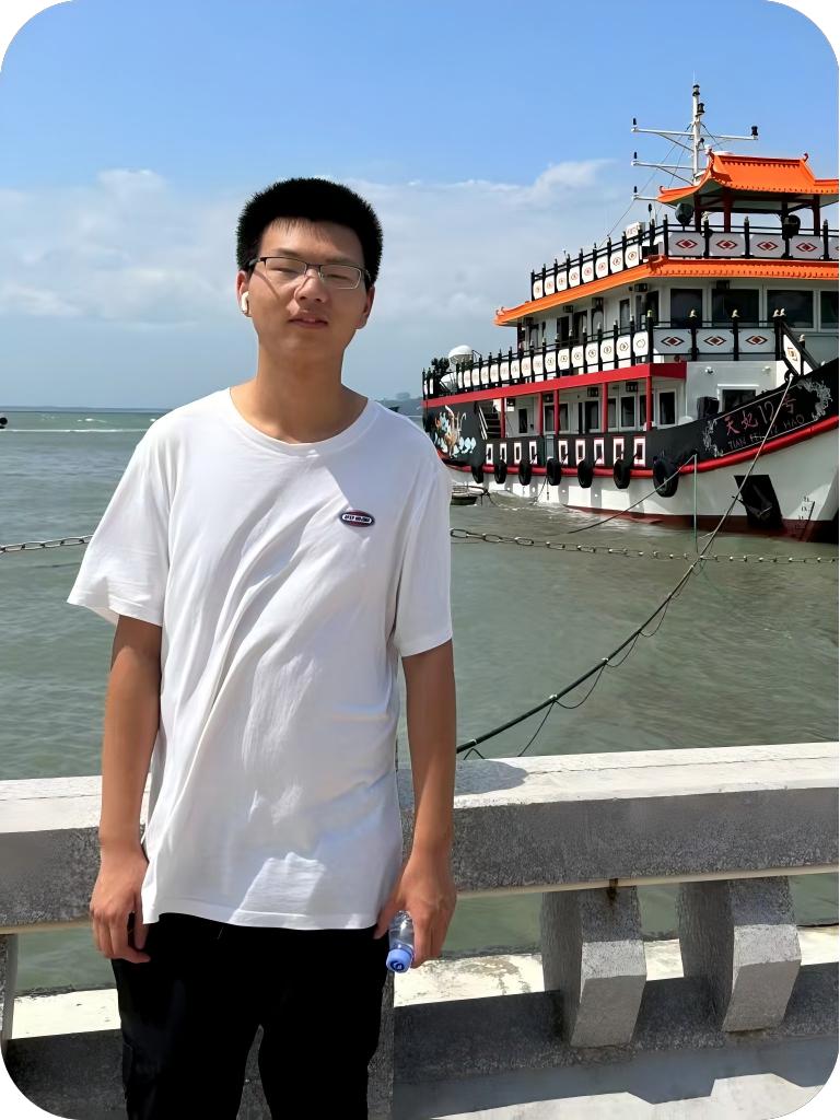 邱聪：博学笃行，多才多艺