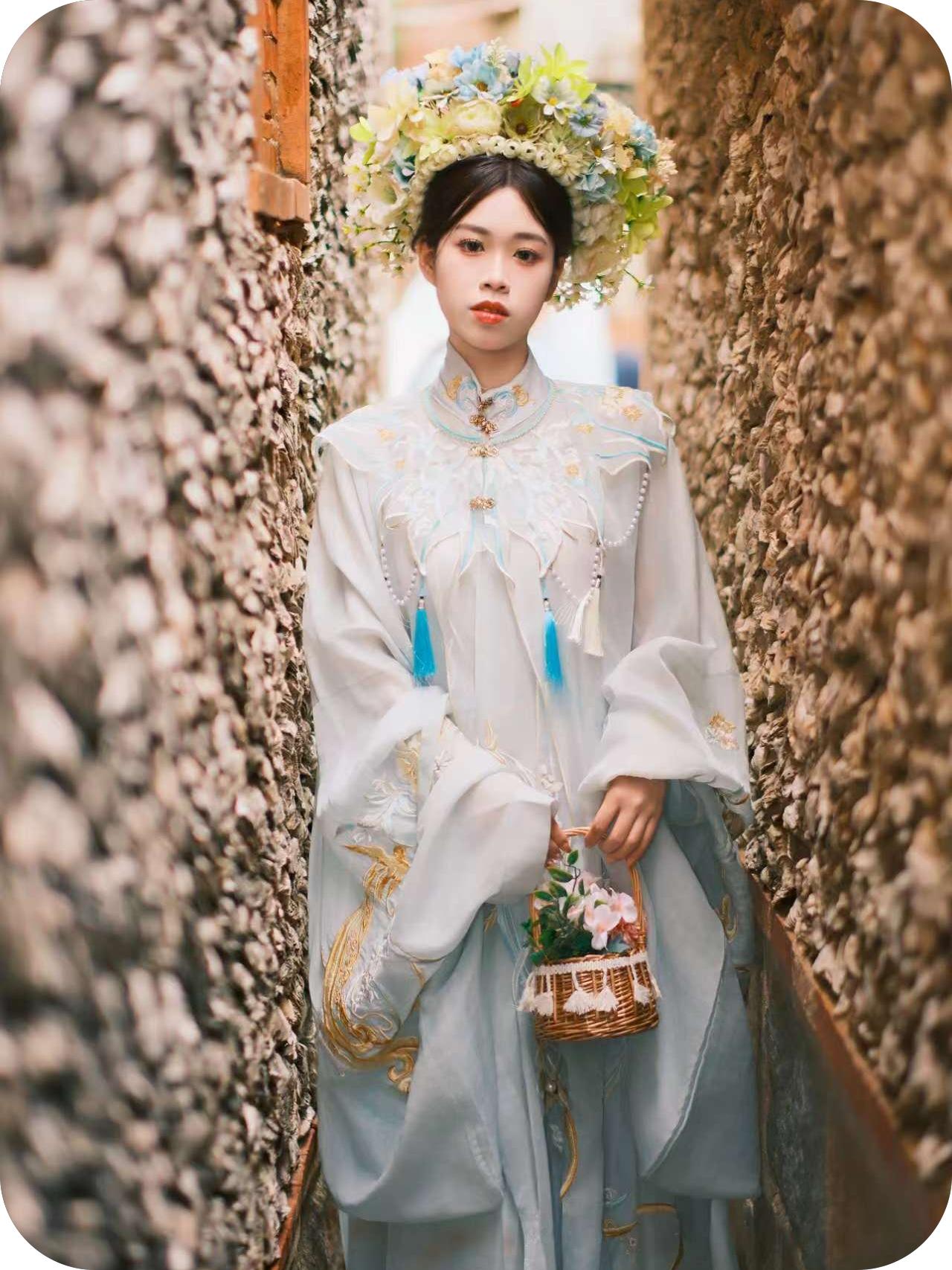 黄湘莹：雄鹰展翅，搏击长空